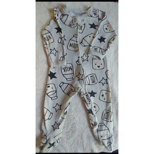 pajamas 6 to 9 months White Lullabies sleeper with milk bottles Baby sleepwear